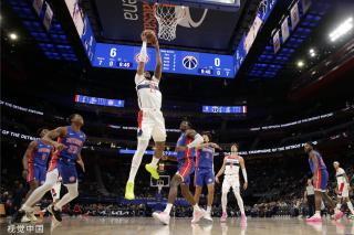 他的到来为 他的到来为